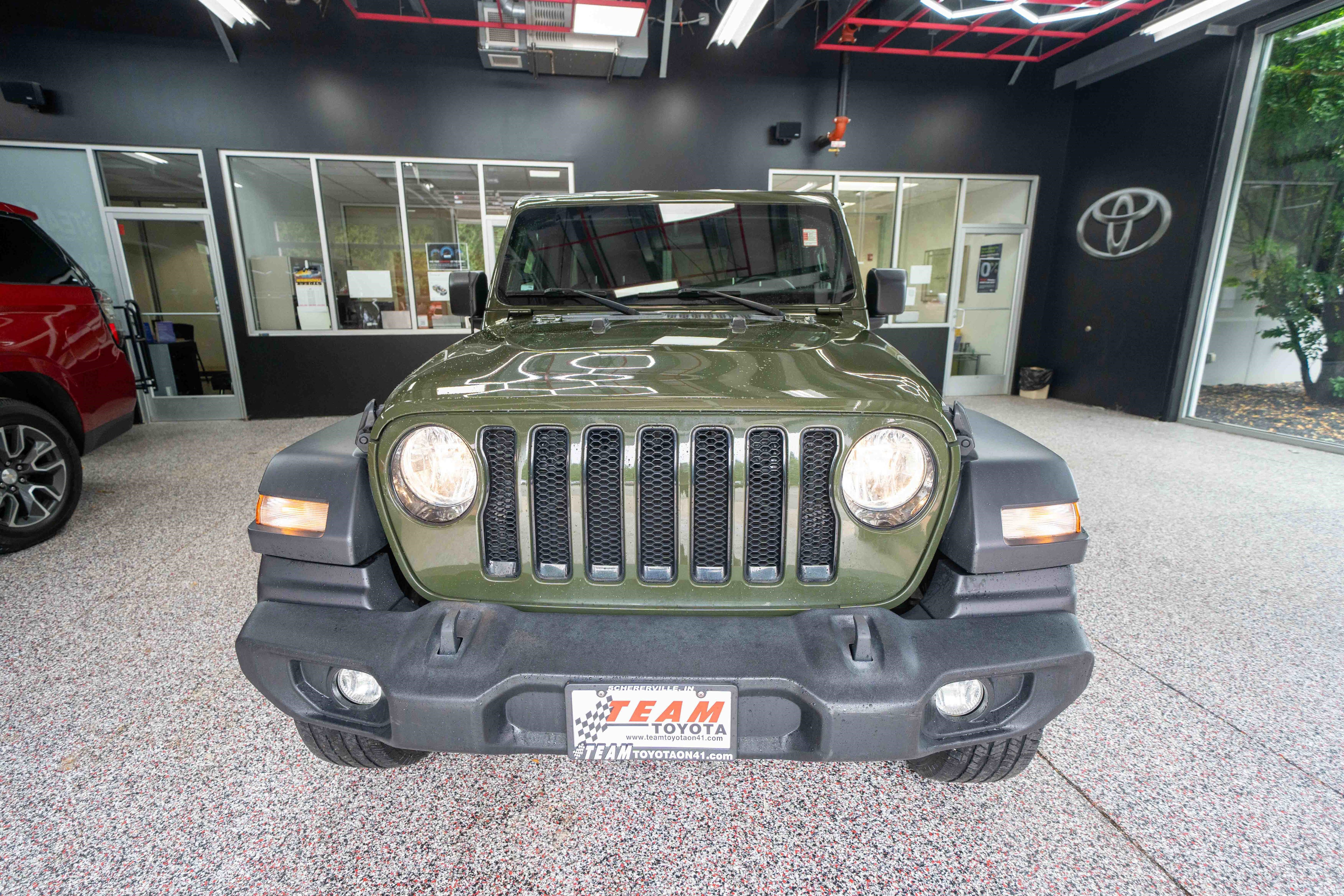 Used 2021 Jeep Wrangler Unlimited Sport w/ Technology Group AWD/4WD image 6