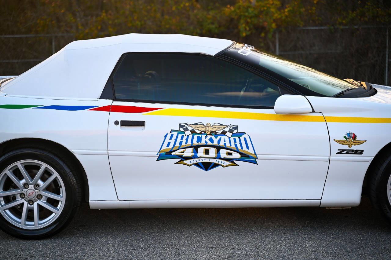 Used 1997 Chevrolet Camaro Z28 image 11