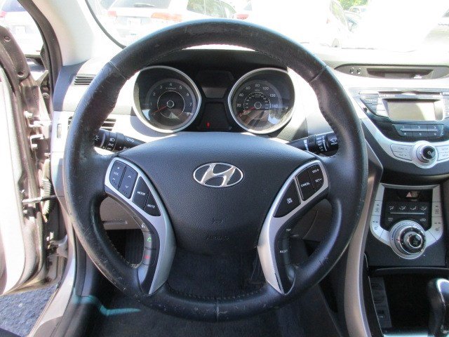 Used 2012 Hyundai Elantra Limited FWD image 19