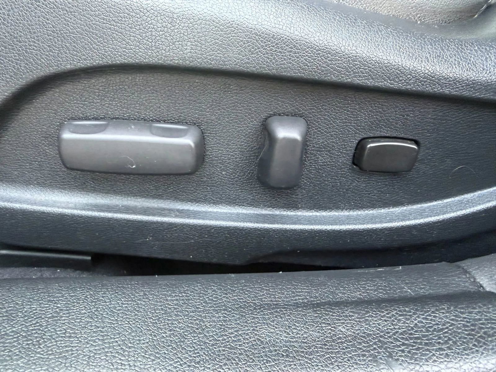 Used 2013 Hyundai Sonata Limited image 37