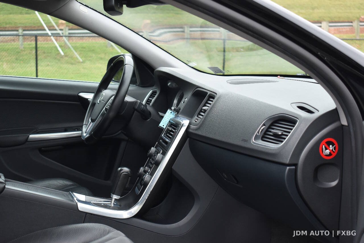 Used 2012 Volvo S60 T5 FWD image 16