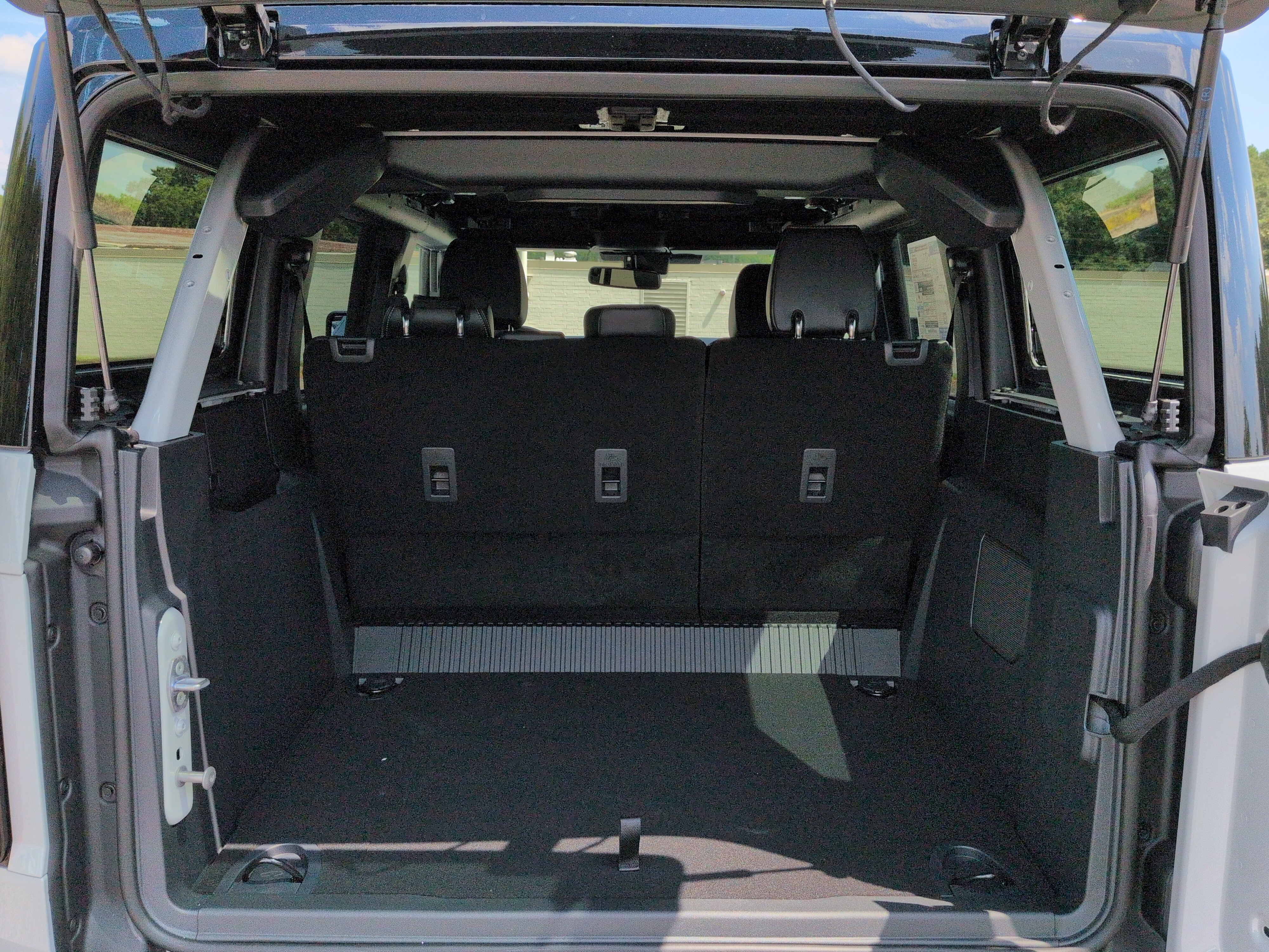 New 2026 Ford Bronco Outer Banks w/ Sasquatch Package AWD/4WD image 11