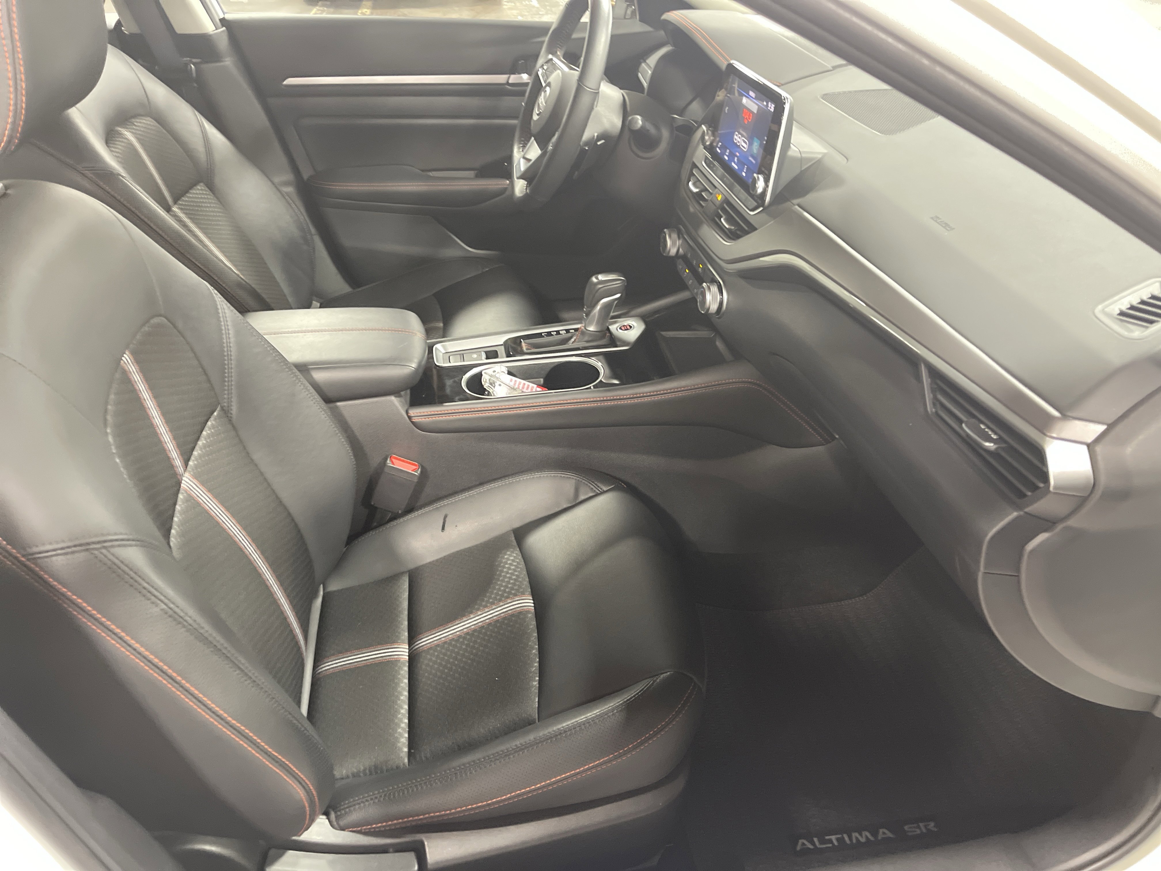 Used 2025 Nissan Altima 2.5 SR image 13