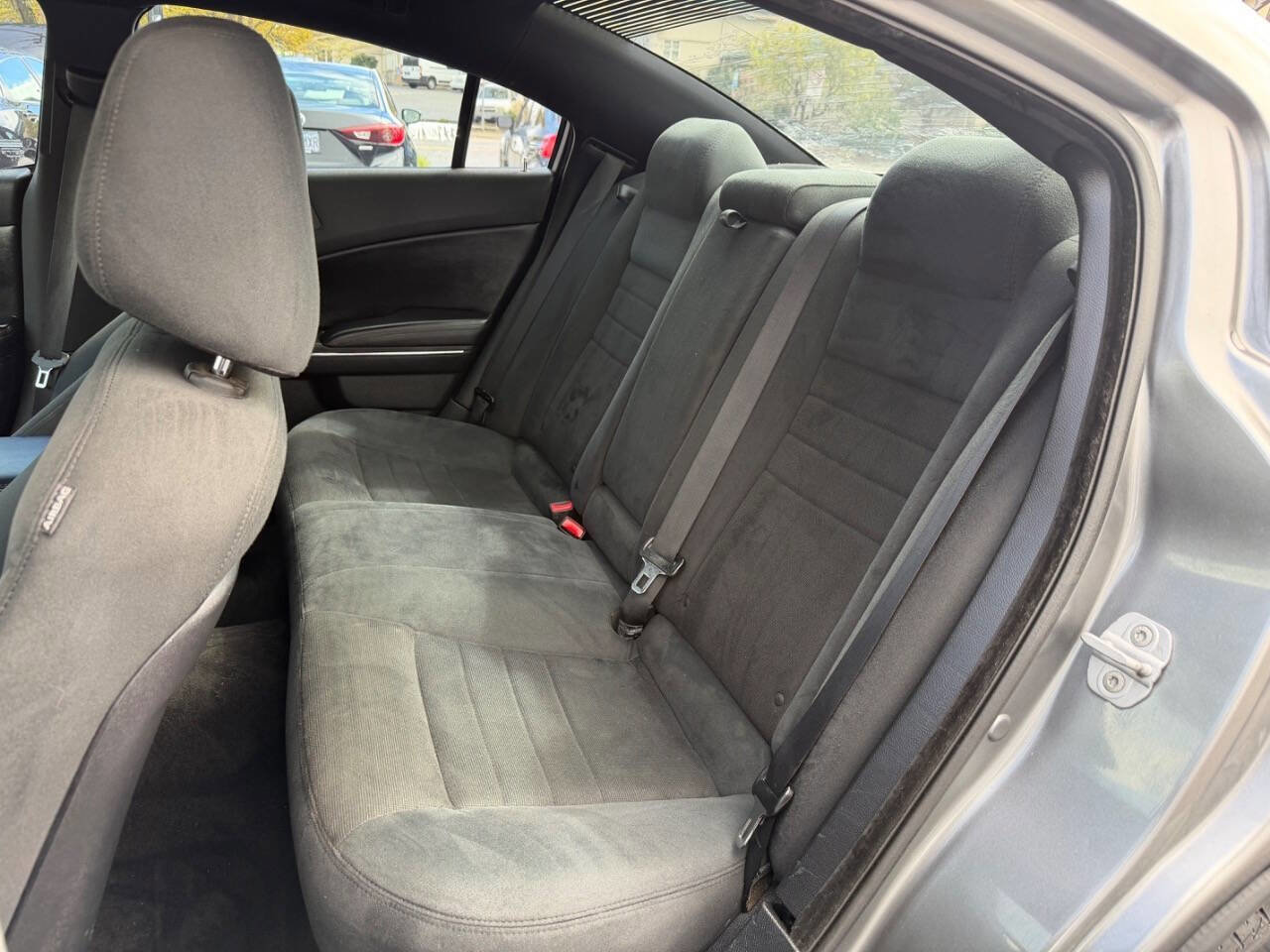 Used 2011 Dodge Charger SE image 16