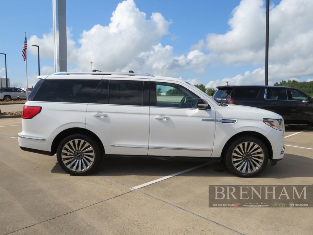 Used 2020 Lincoln Navigator Reserve w/ Luxury Package image 7