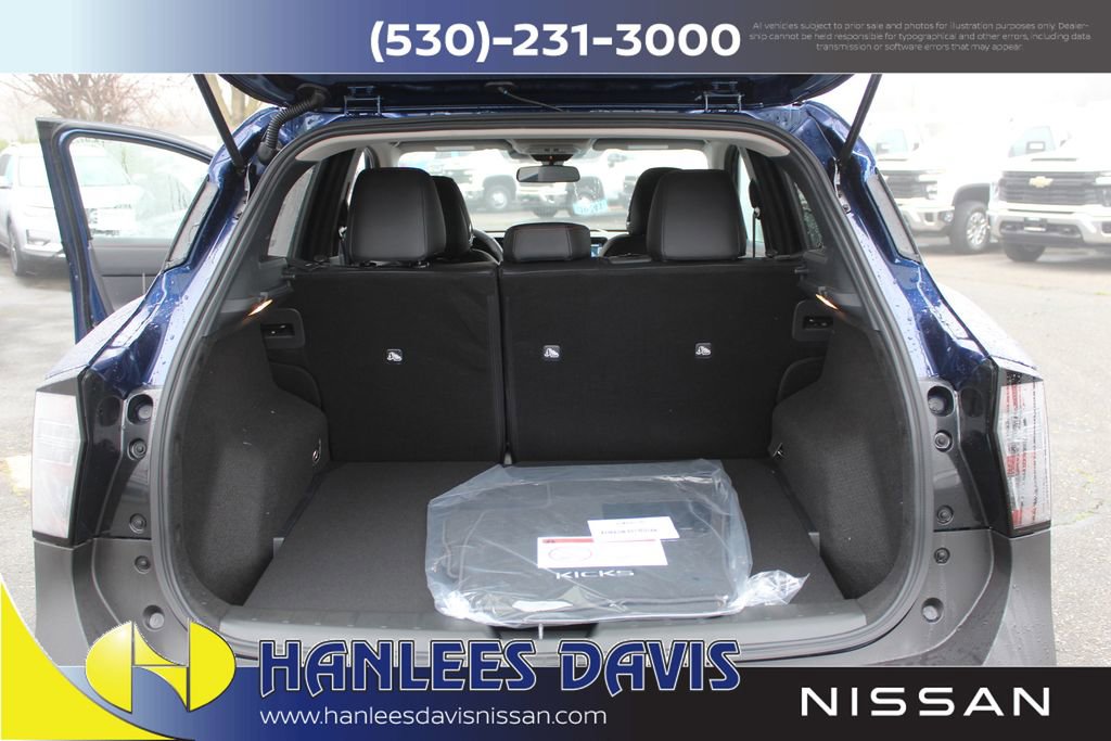 New 2026 Nissan Kicks SR w/ SR Premium Package image 10