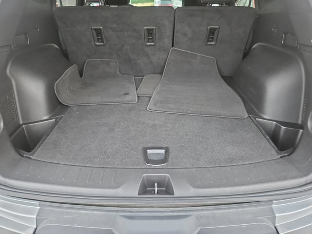Used 2025 Chevrolet Blazer LT FWD image 22