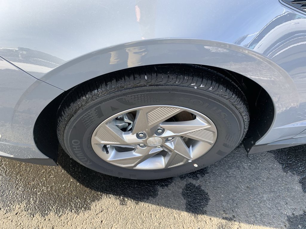 New 2026 Hyundai Sonata SE FWD image 10