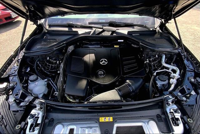Certified 2025 Mercedes-Benz GLC 300 4MATIC image 26