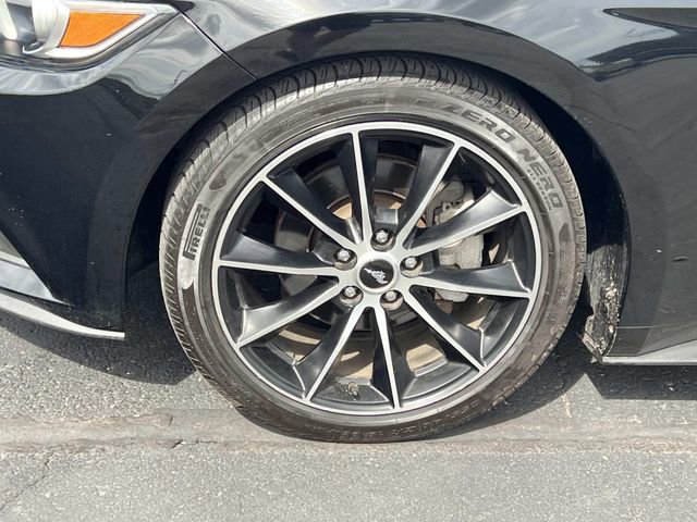 Certified 2017 Ford Mustang Coupe RWD image 10