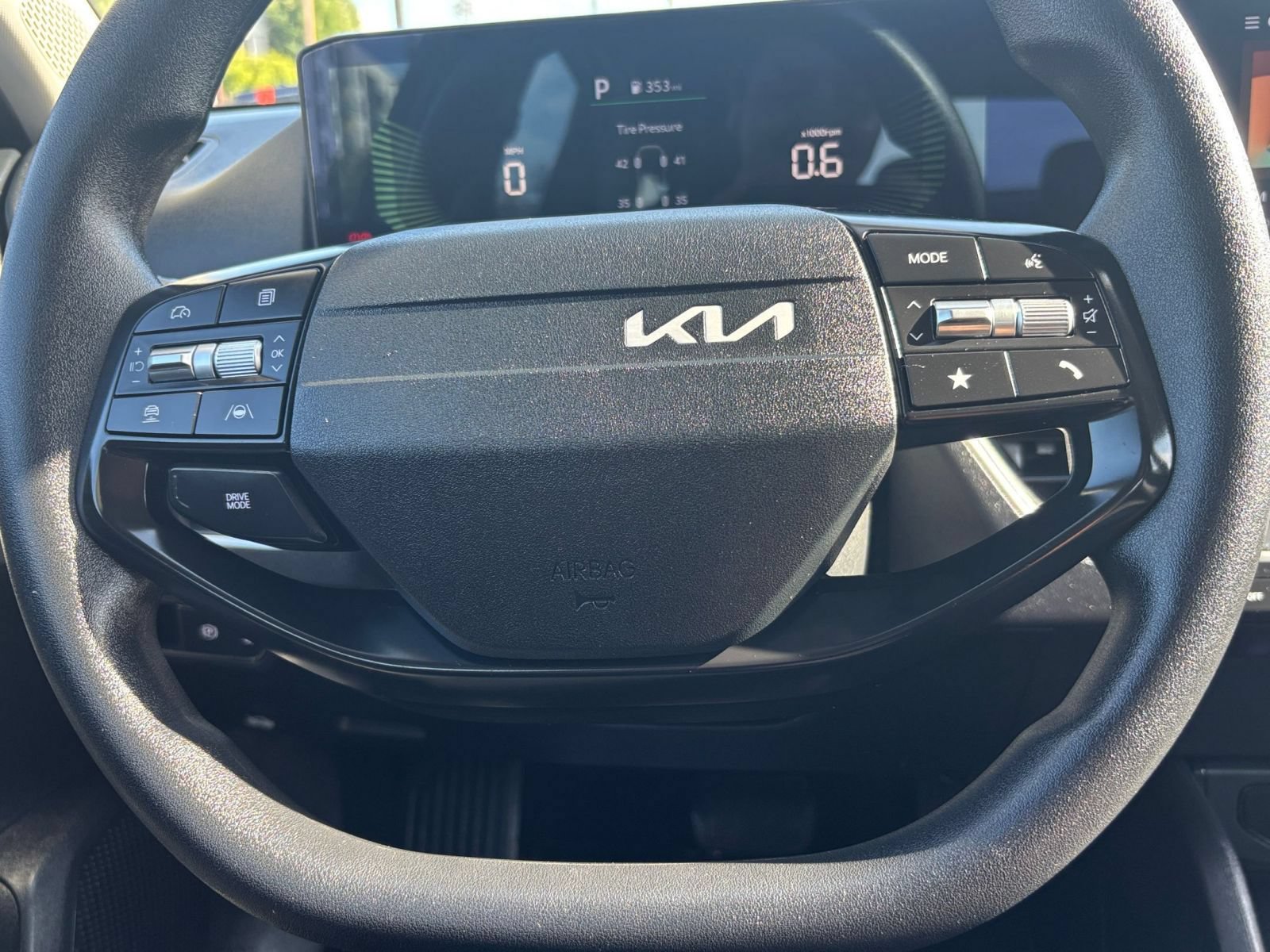 Used 2025 Kia K4 FWD image 24