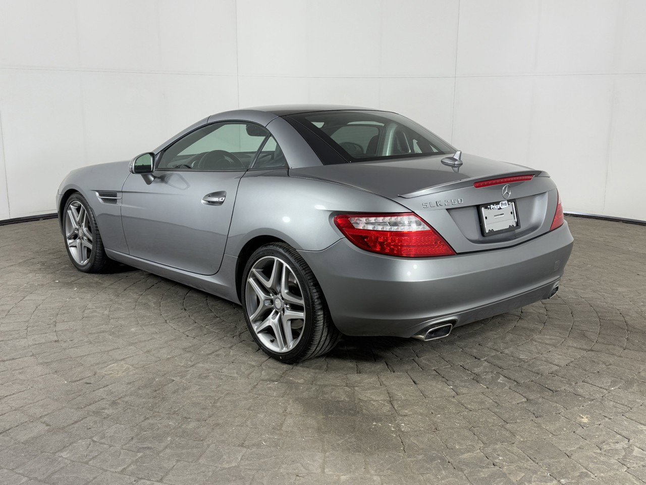 Used 2014 Mercedes-Benz SLK 250 image 7
