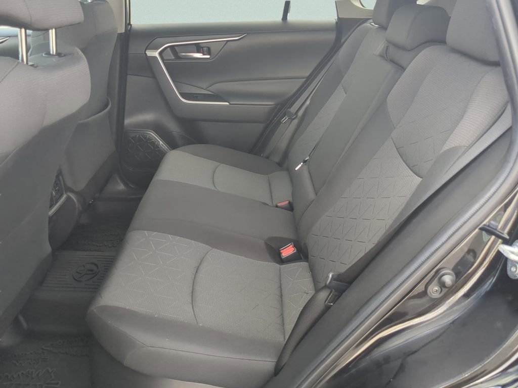 Used 2023 Toyota RAV4 AWD Hybrid image 12