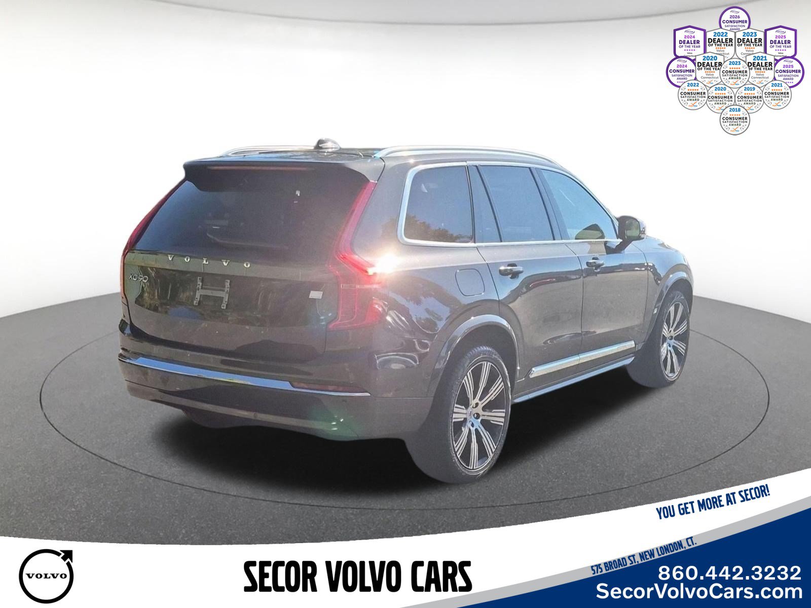 Certified 2024 Volvo XC90 T8 Plus w/ Protection Package AWD/4WD image 5