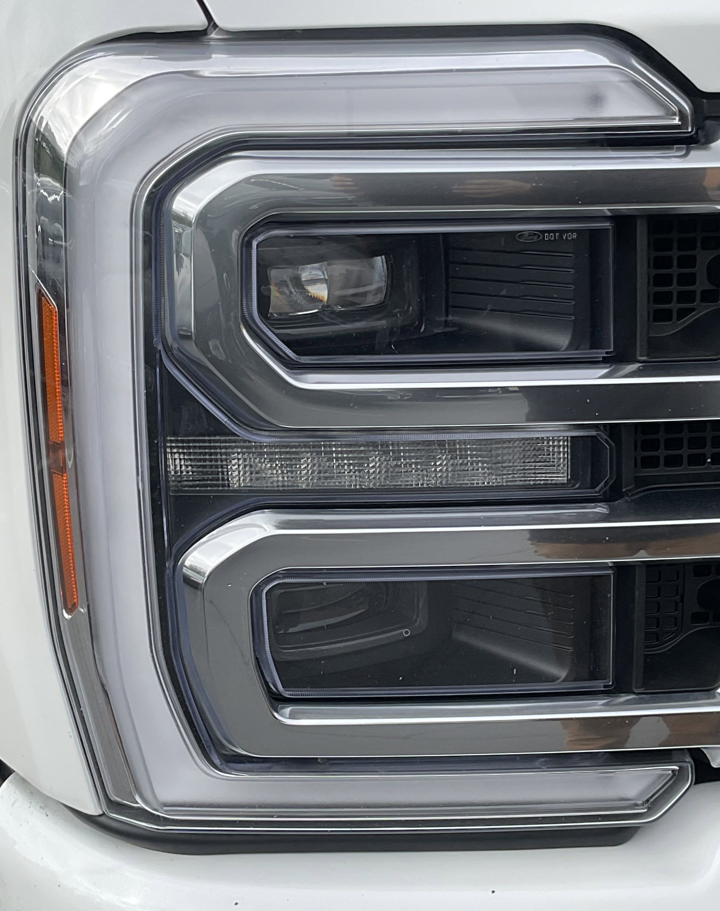 Used 2024 Ford F350 Limited image 9