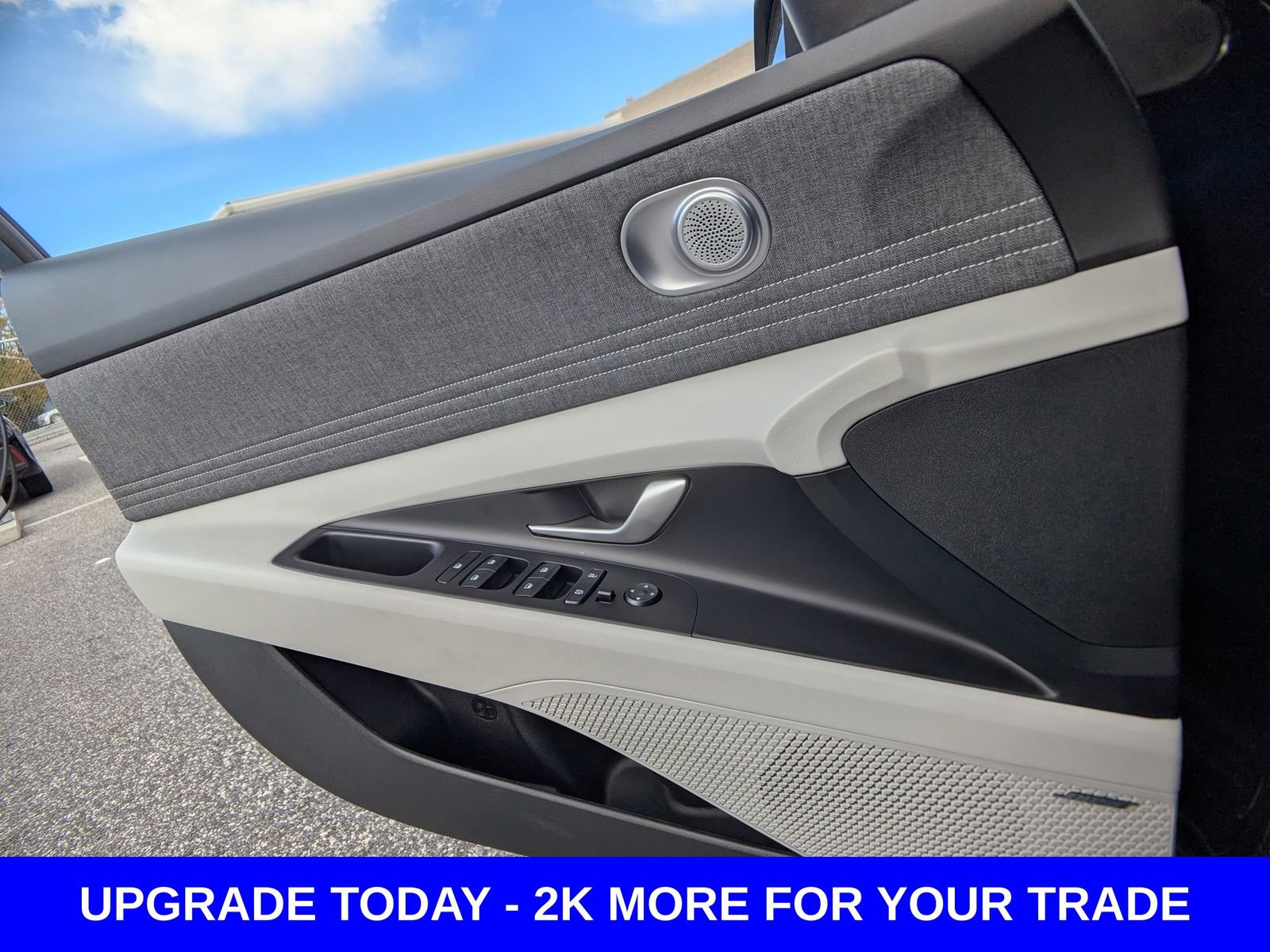 New 2026 Hyundai Elantra Limited image 30