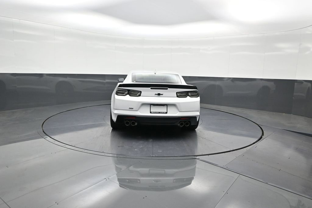 Used 2019 Chevrolet Camaro SS image 4