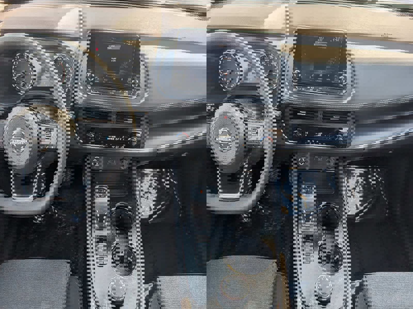 Used 2023 Nissan Rogue SV image 16