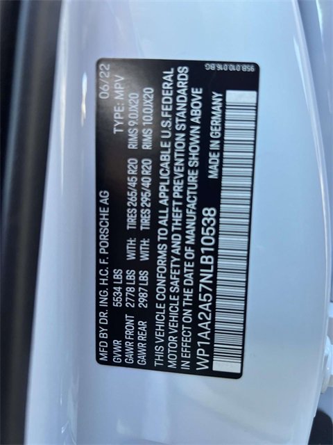 Certified 2022 Porsche Macan image 24