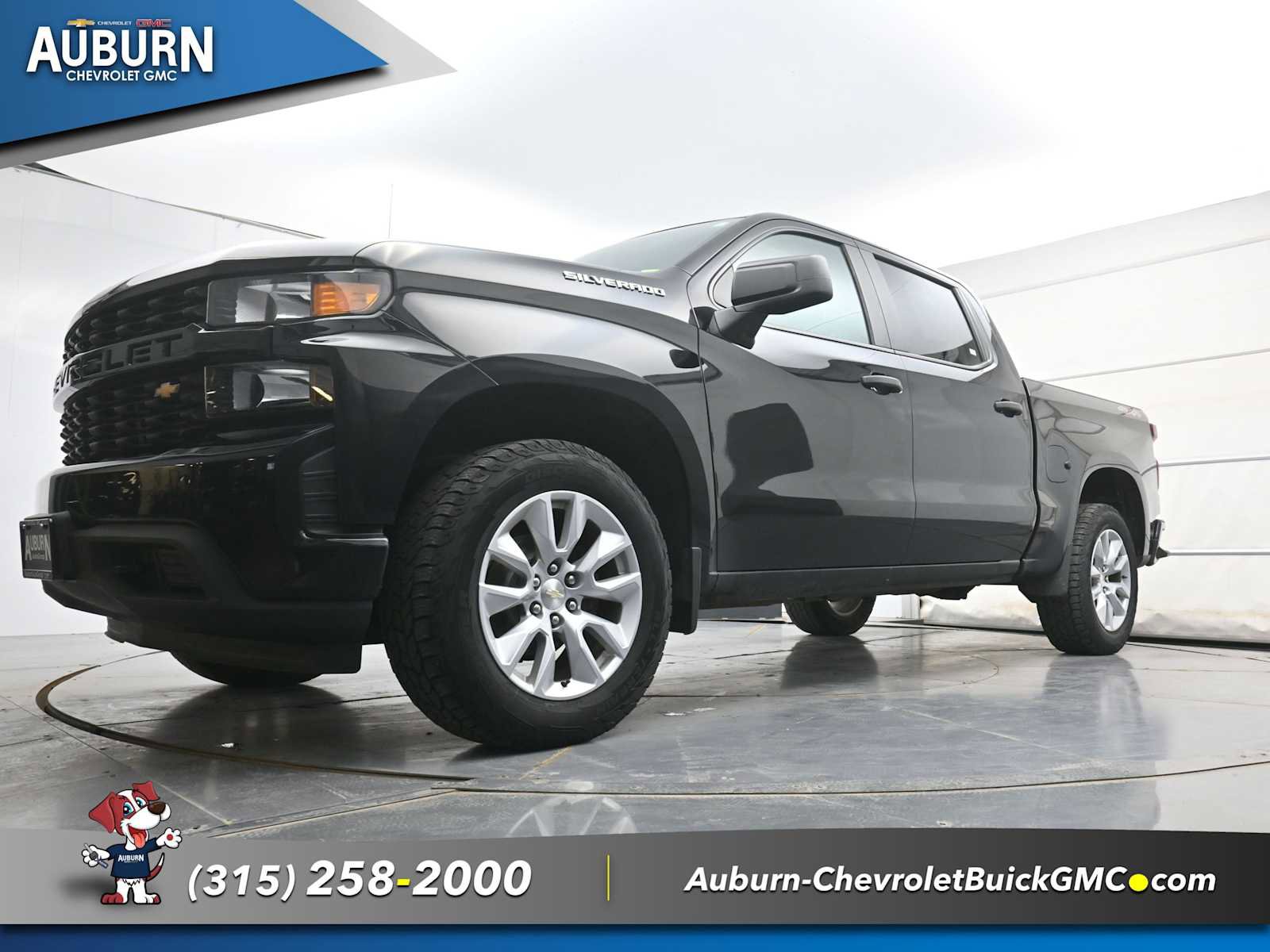 Used 2019 Chevrolet Silverado 1500 Custom w/ Custom Convenience Package AWD/4WD image 18