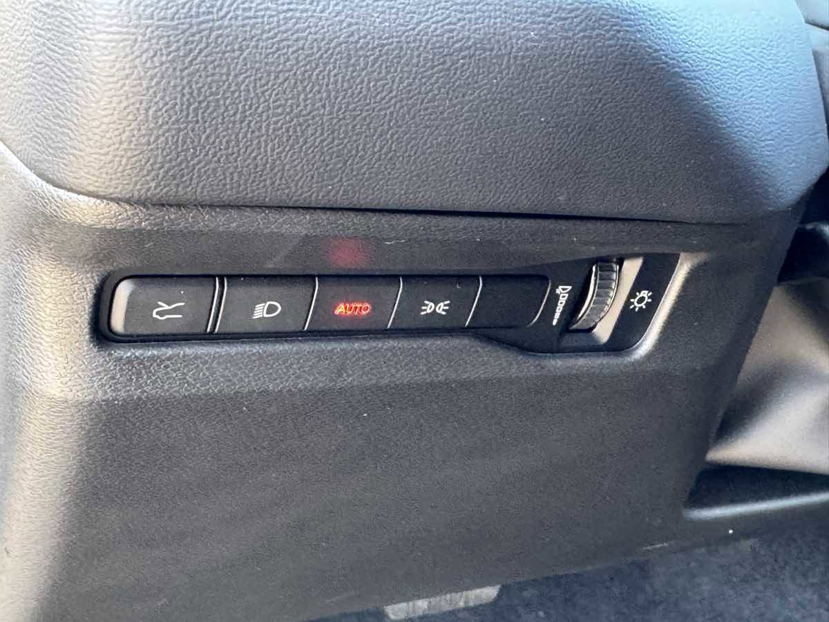 Used 2025 Dodge Charger Daytona R/T w/ Quick Order Package 25M R/T image 25