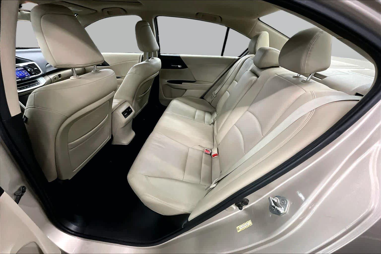 Used 2013 Honda Accord EX-L image 19
