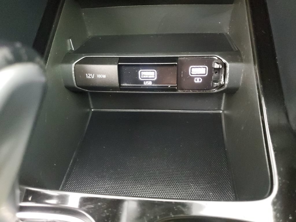 Used 2020 Kia Telluride S FWD image 19