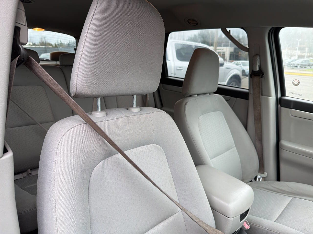 Used 2008 Suzuki XL7 AWD w/ 3rd Row image 15