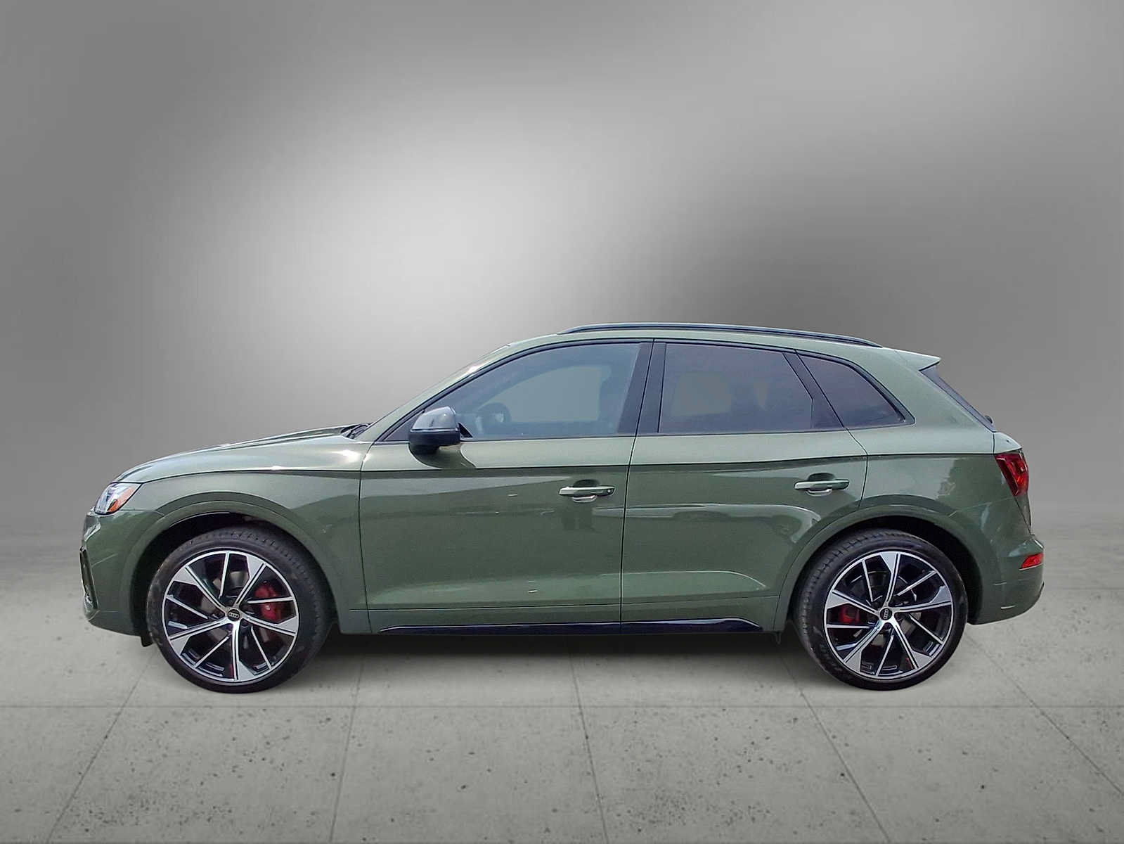 Certified 2023 Audi SQ5 Premium Plus w/ Premium Plus Package AWD/4WD image 5