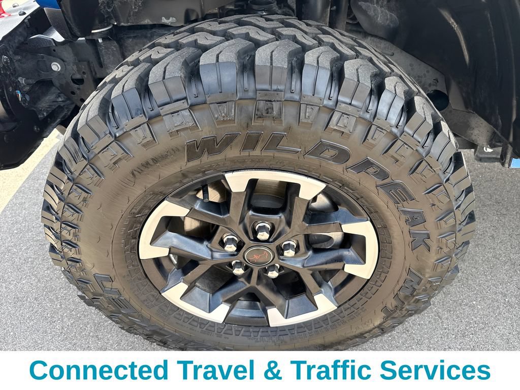 Used 2024 Jeep Gladiator Rubicon w/ Technology Group AWD/4WD image 35