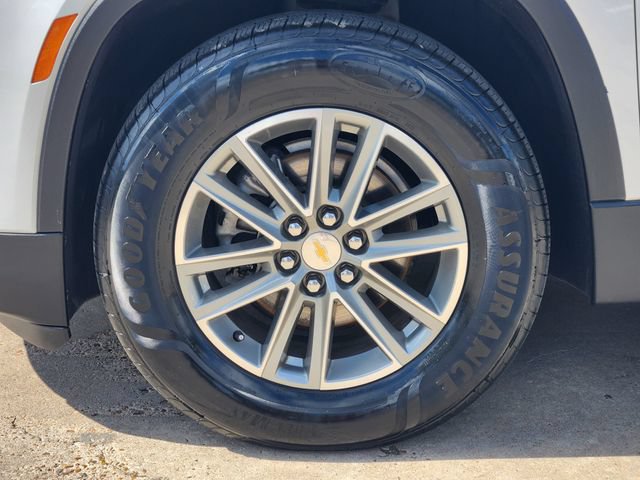 Used 2023 Chevrolet Traverse LT FWD image 7