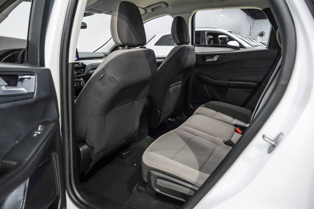 Used 2021 Ford Escape SE FWD image 40