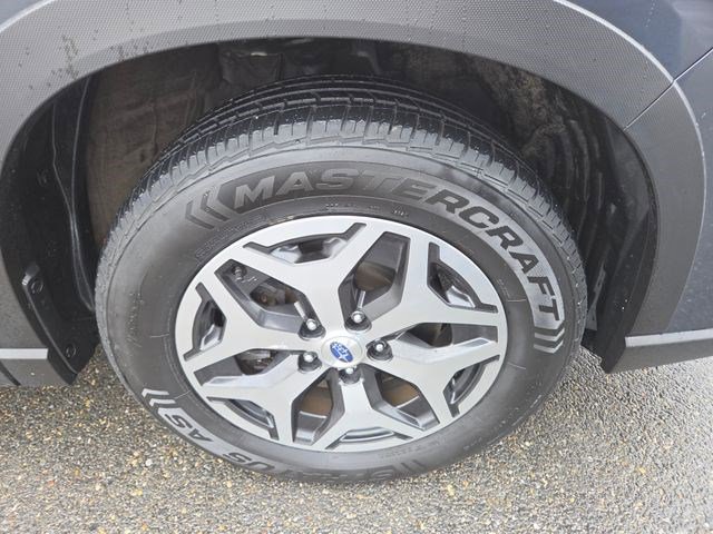 Used 2023 Subaru Forester Premium image 27