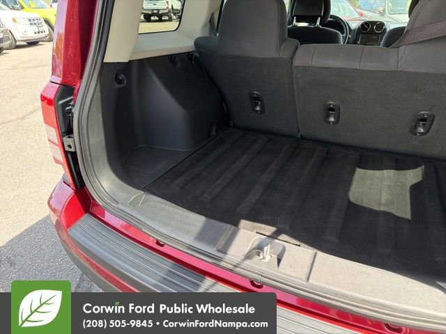 Used 2014 Jeep Patriot Latitude AWD/4WD image 29