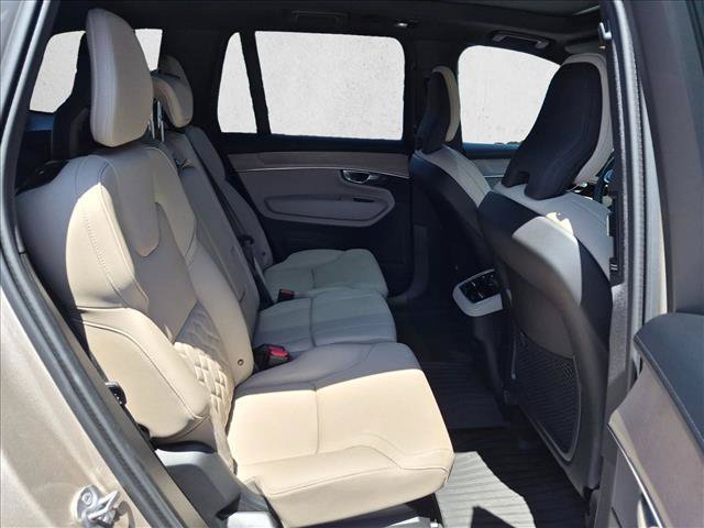 Used 2026 Volvo XC90 B5 Plus AWD/4WD image 19