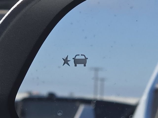 New 2026 Chevrolet Equinox EV LT image 9