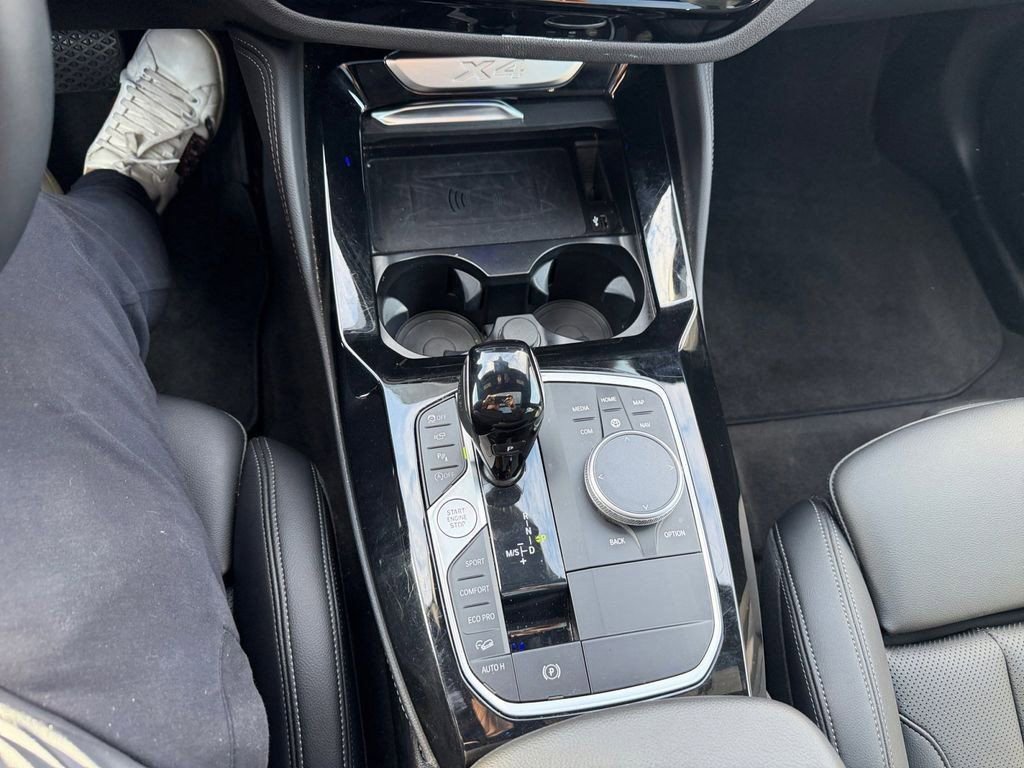 Used 2024 BMW X4 xDrive30i image 22