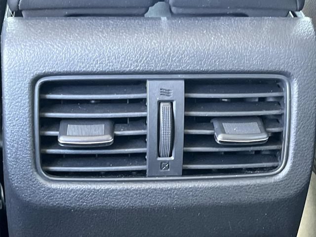 Used 2021 Nissan Rogue SL FWD image 18