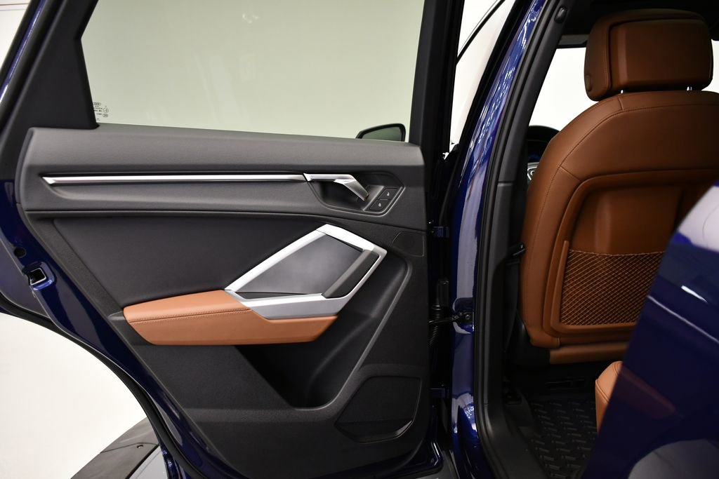 Used 2025 Audi Q3 2.0T Premium w/ Convenience Package image 41