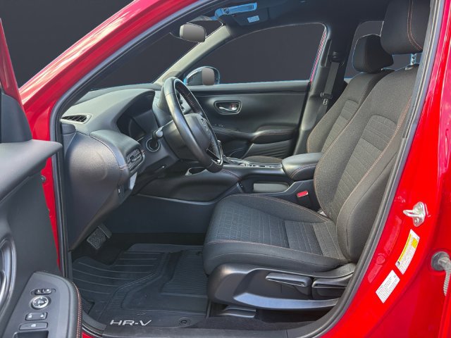 Certified 2025 Honda HR-V Sport image 9