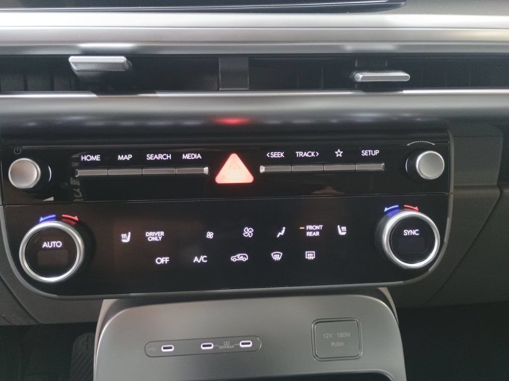 New 2026 Hyundai Ioniq 9 SE AWD/4WD image 23