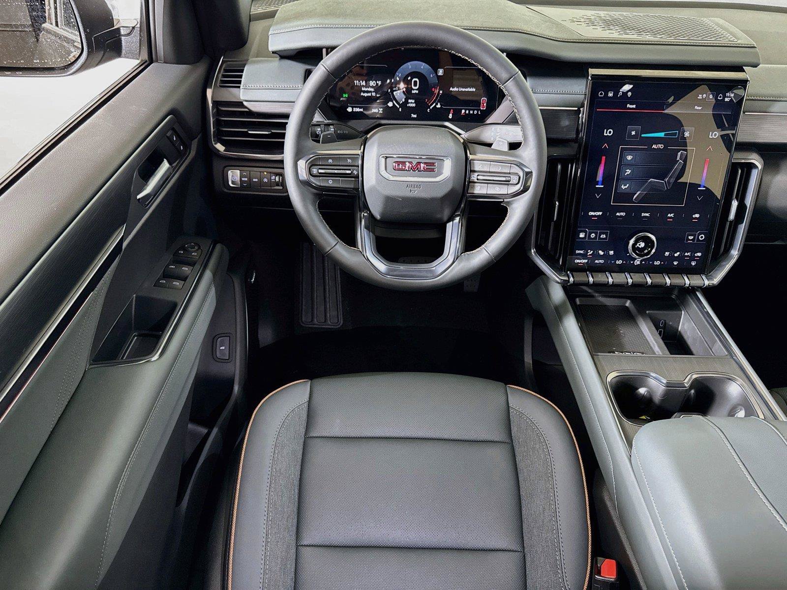 New 2026 GMC Acadia AT4 w/ Luxury Package AWD/4WD image 15