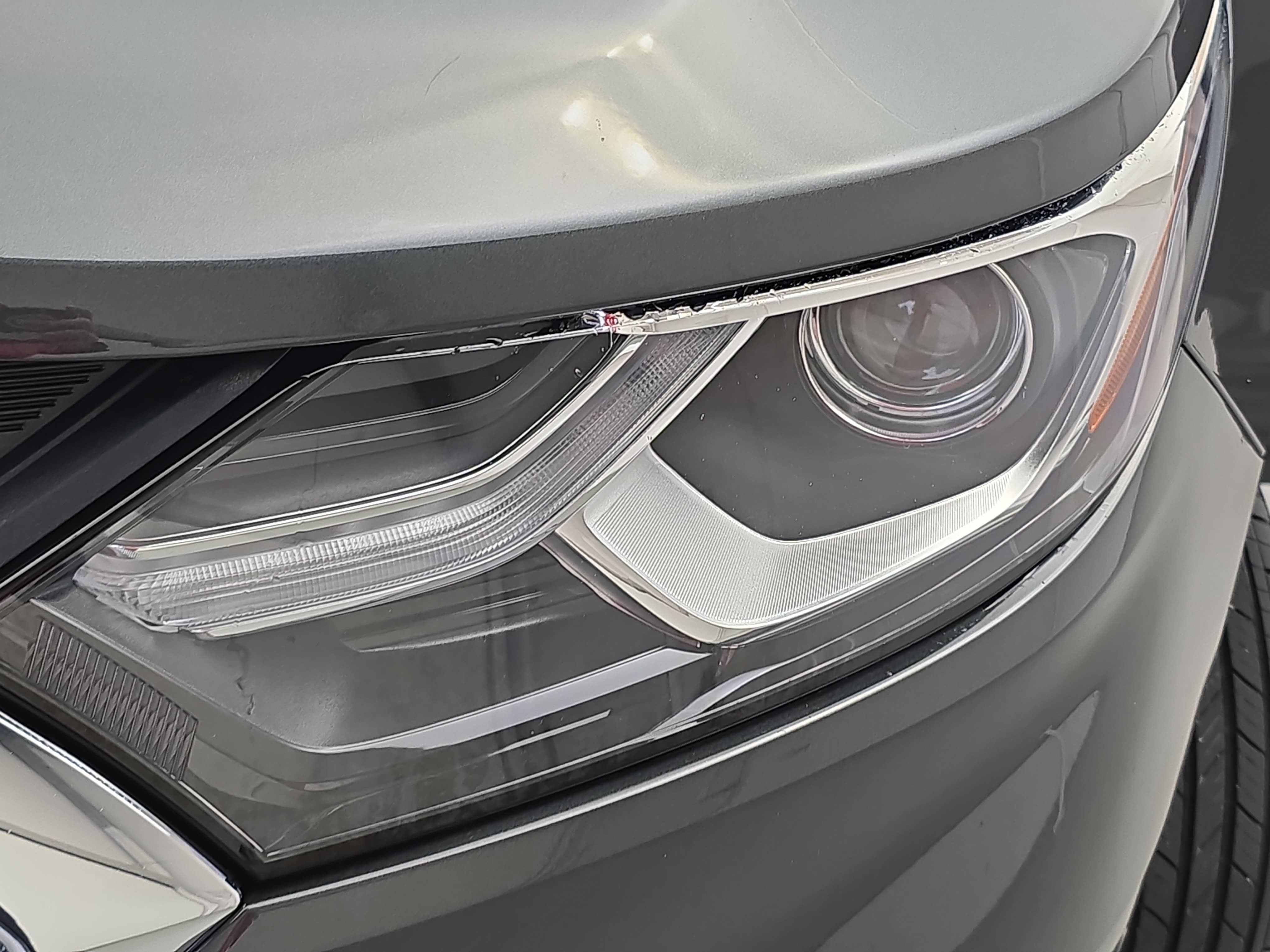 Used 2020 Chevrolet Equinox LT FWD image 29