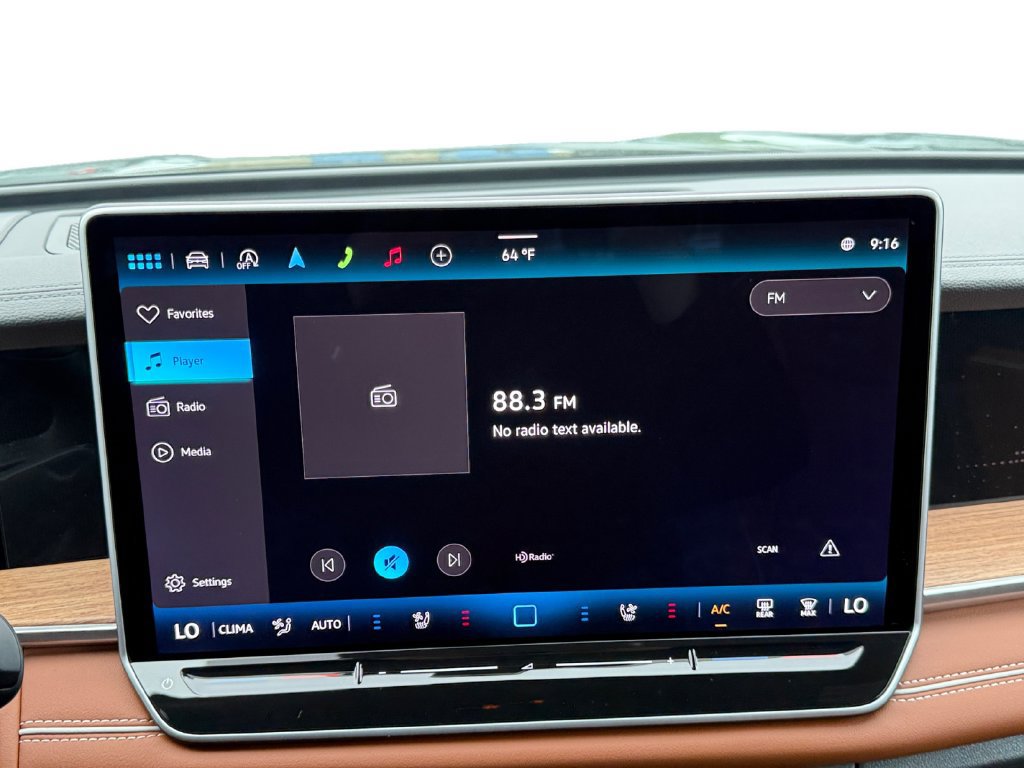 New 2026 Volkswagen Tiguan SEL R-Line AWD/4WD image 15