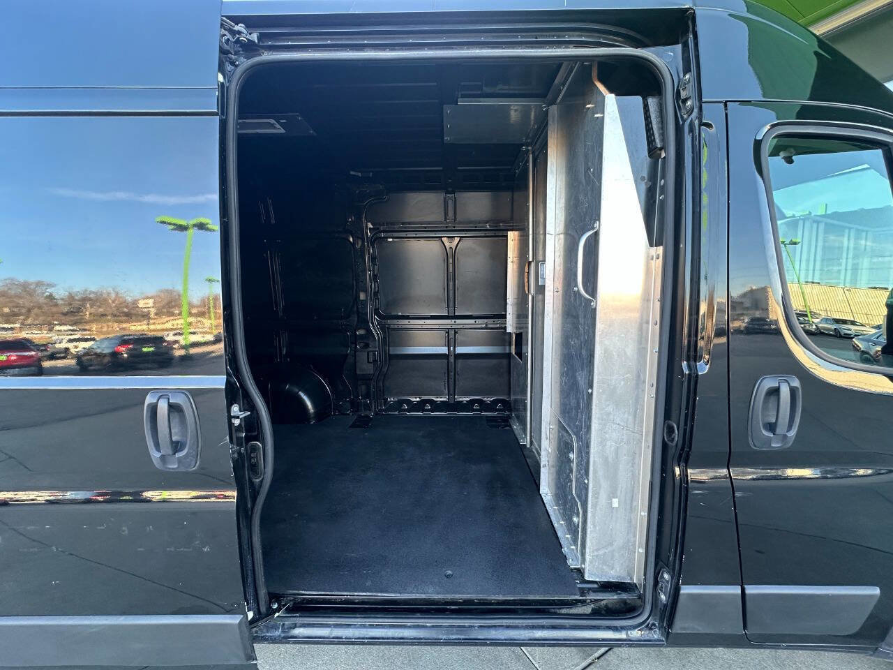 Used 2022 RAM ProMaster 2500 image 16