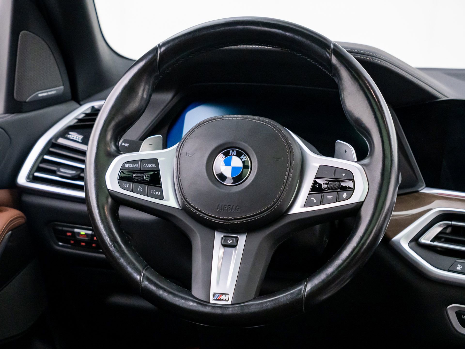 Certified 2023 BMW X5 M50i w/ Executive Package image 11