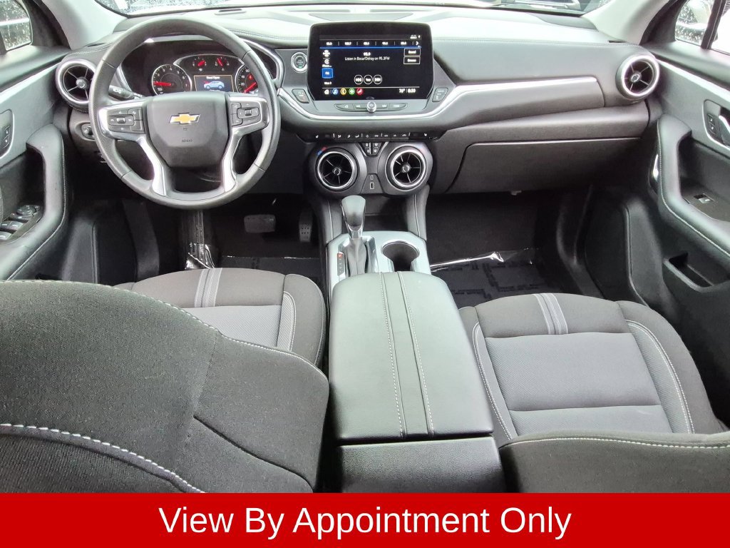 Used 2025 Chevrolet Blazer LT FWD image 25