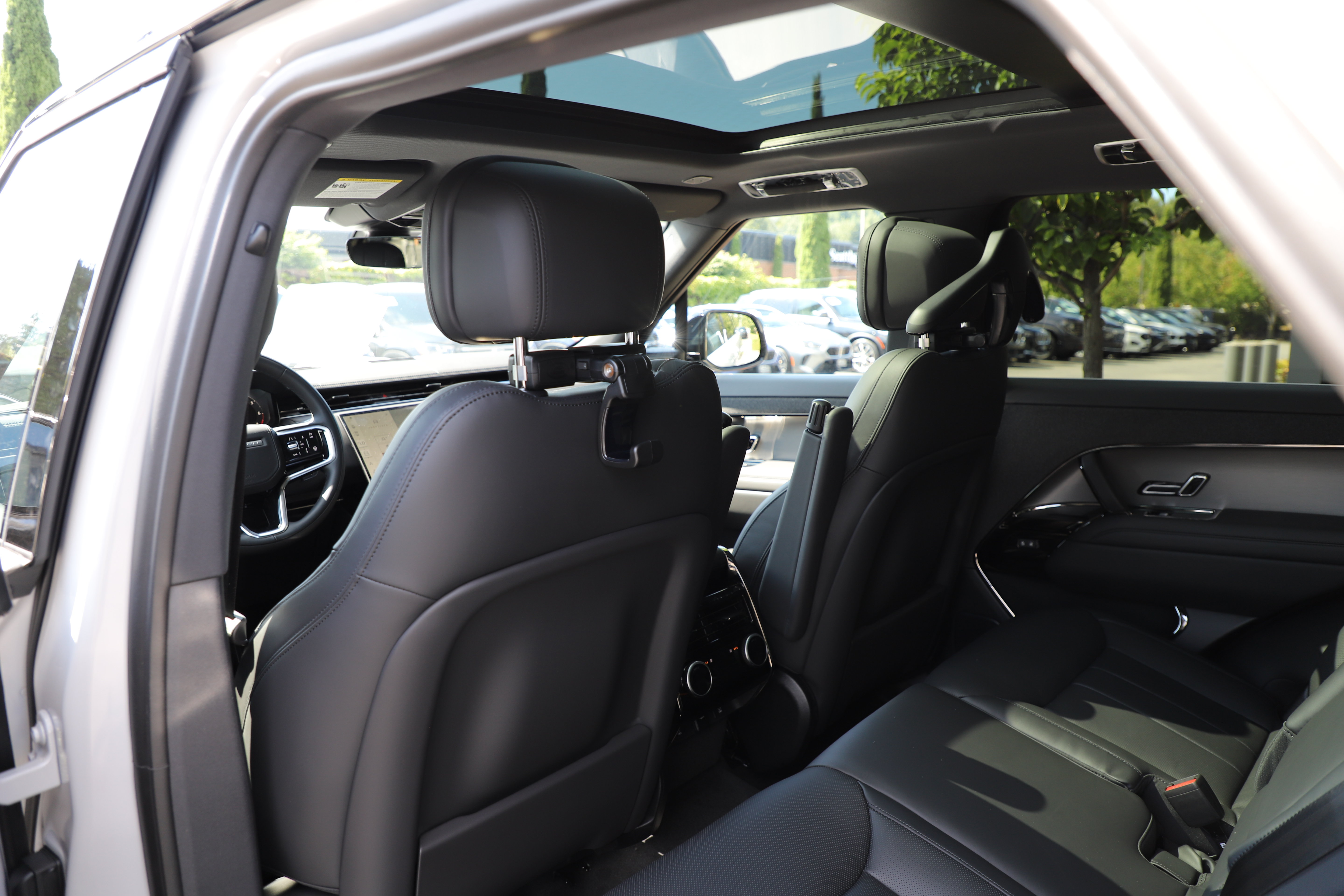 New 2026 Land Rover Range Rover Sport SE AWD/4WD image 15