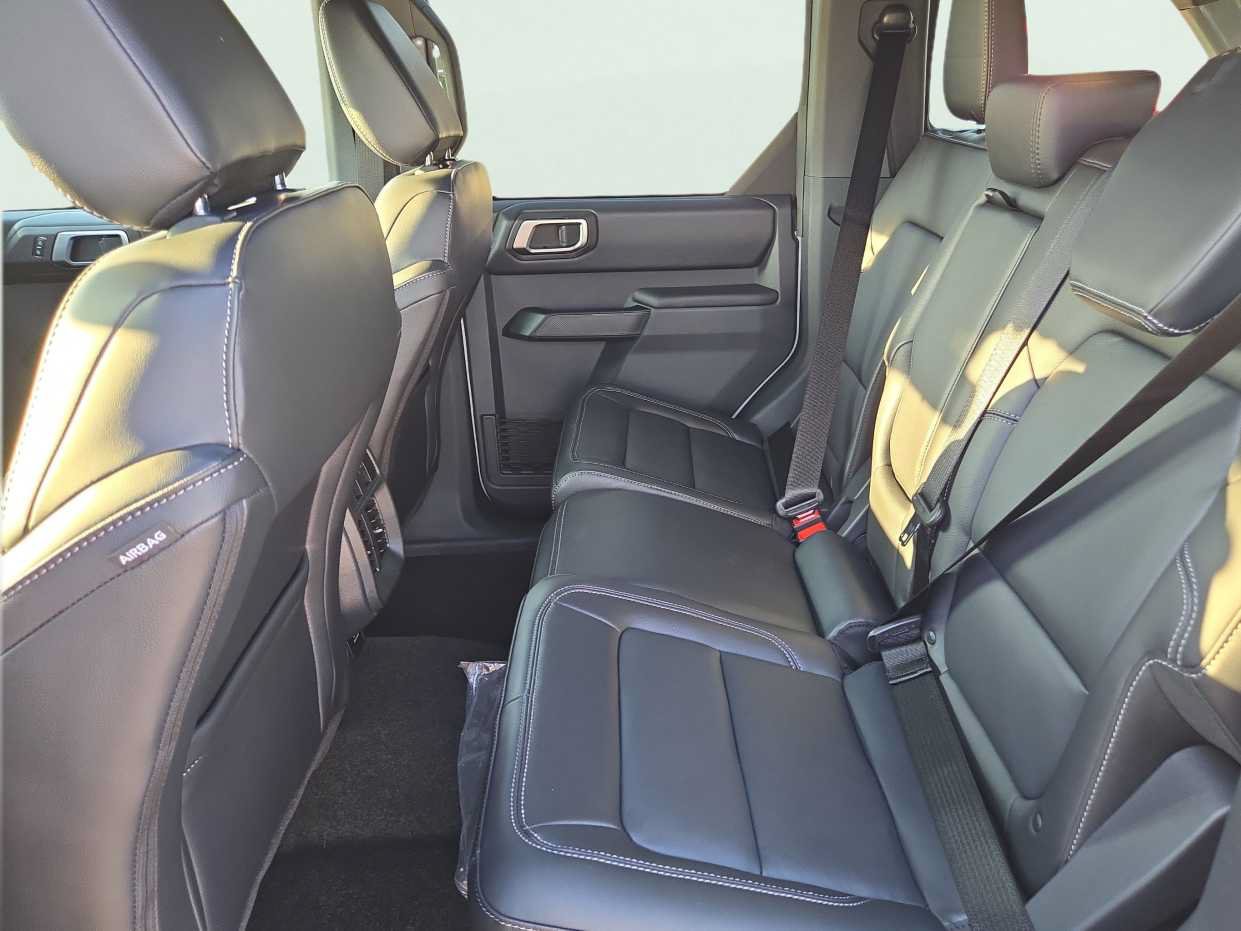 New 2026 Ford Bronco Outer Banks AWD/4WD image 23