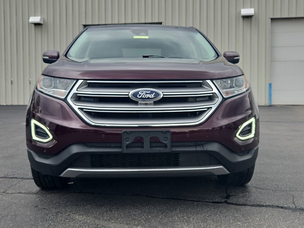 Used 2018 Ford Edge Titanium w/ Equipment Group 302A AWD/4WD image 2